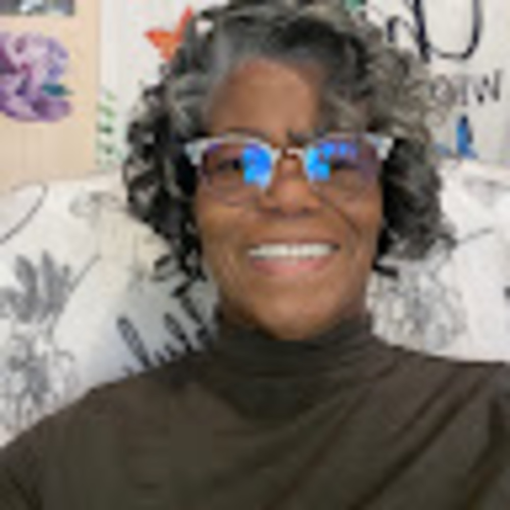 Meet your Posher, Valarie